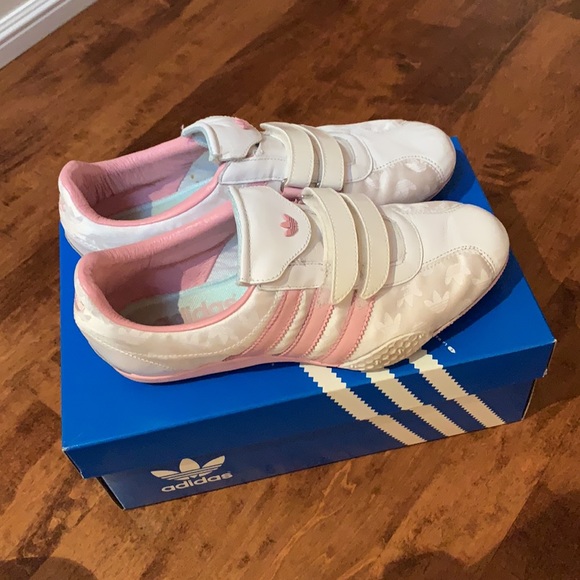 Adidas Women’s Apollo Sneakers - Picture 2 of 9